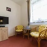 Πανσιόν Na Spicaku 3*